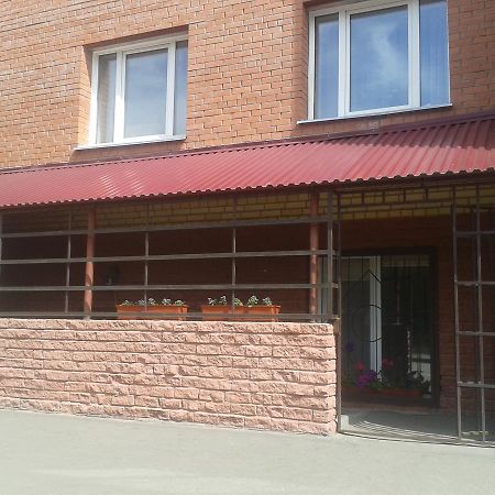 Mini Hotel Nora Omsk Exterior foto